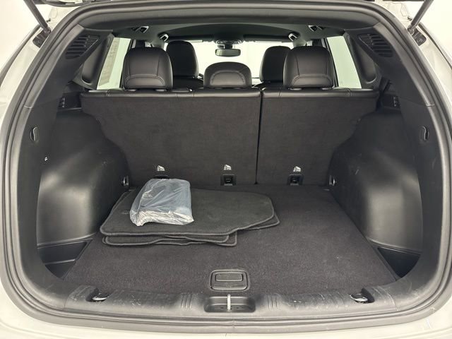 Used 2023 Jeep Compass Latitude image 26