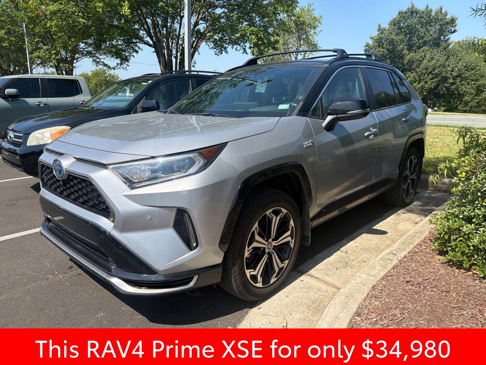 Used 2021 Toyota RAV4 XSE w/ Premium Package AWD/4WD image 6