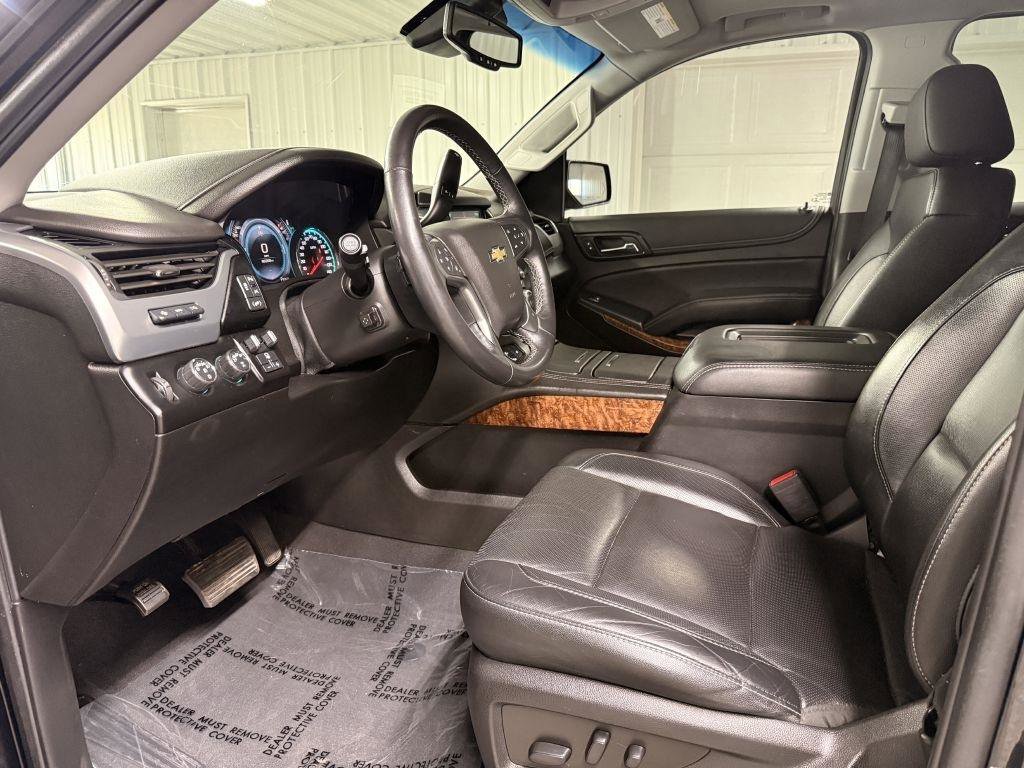 Used 2019 Chevrolet Suburban Premier image 9