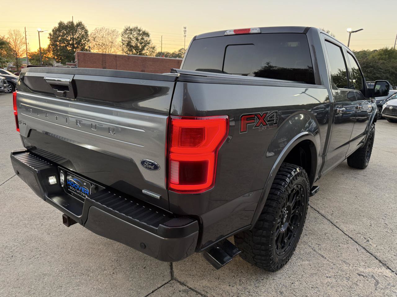 Used 2018 Ford F150 Platinum w/ Equipment Group 701A Luxury AWD/4WD image 7