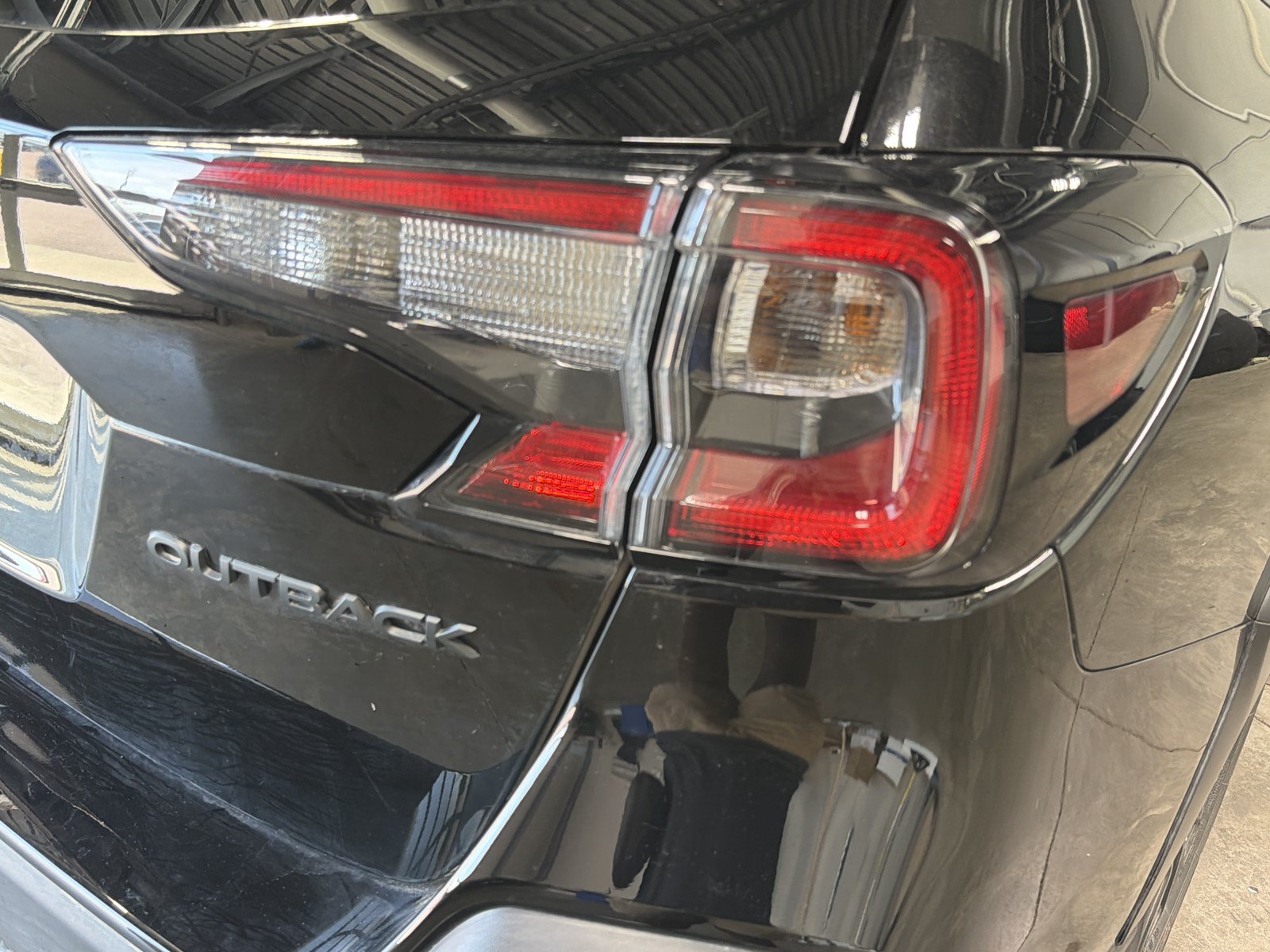 Used 2025 Subaru Outback Onyx Edition AWD/4WD image 17