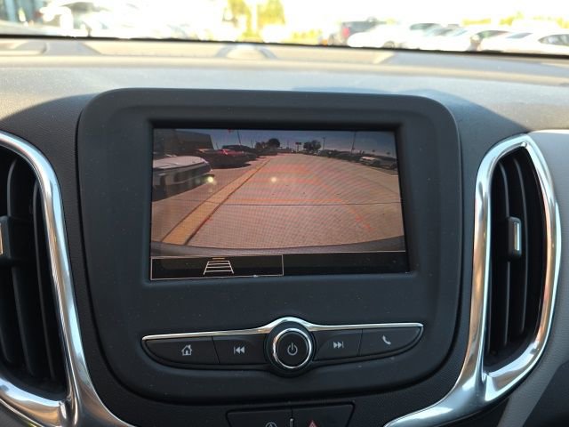 Used 2023 Chevrolet Equinox LS image 19