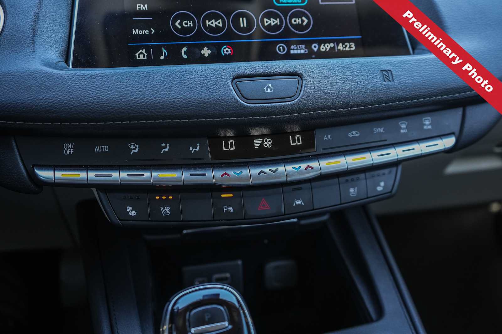 Used 2020 Cadillac XT4 Premium Luxury FWD image 20
