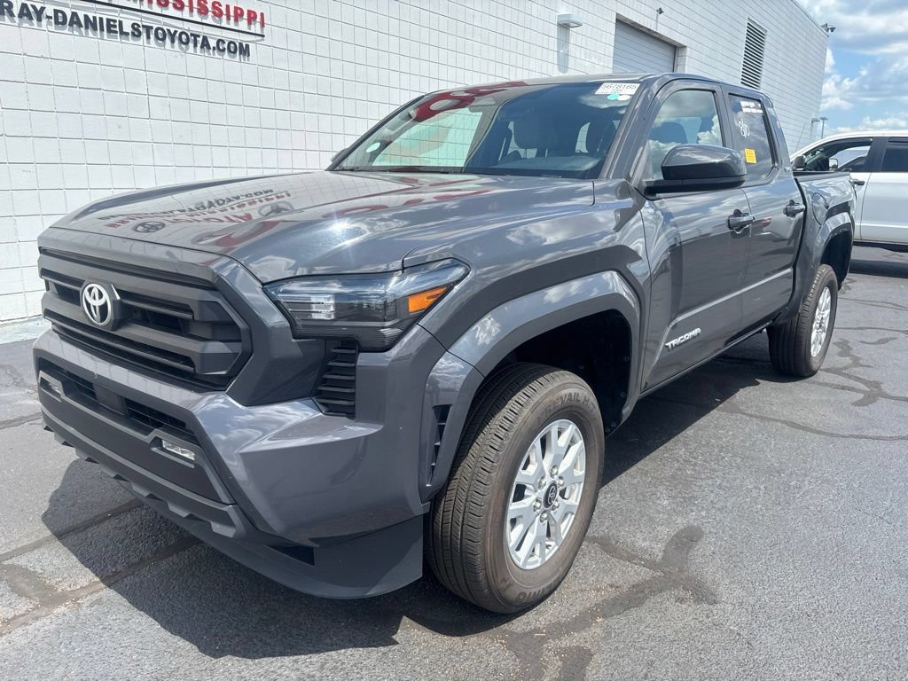 Used 2024 Toyota Tacoma SR5 AWD/4WD image 1