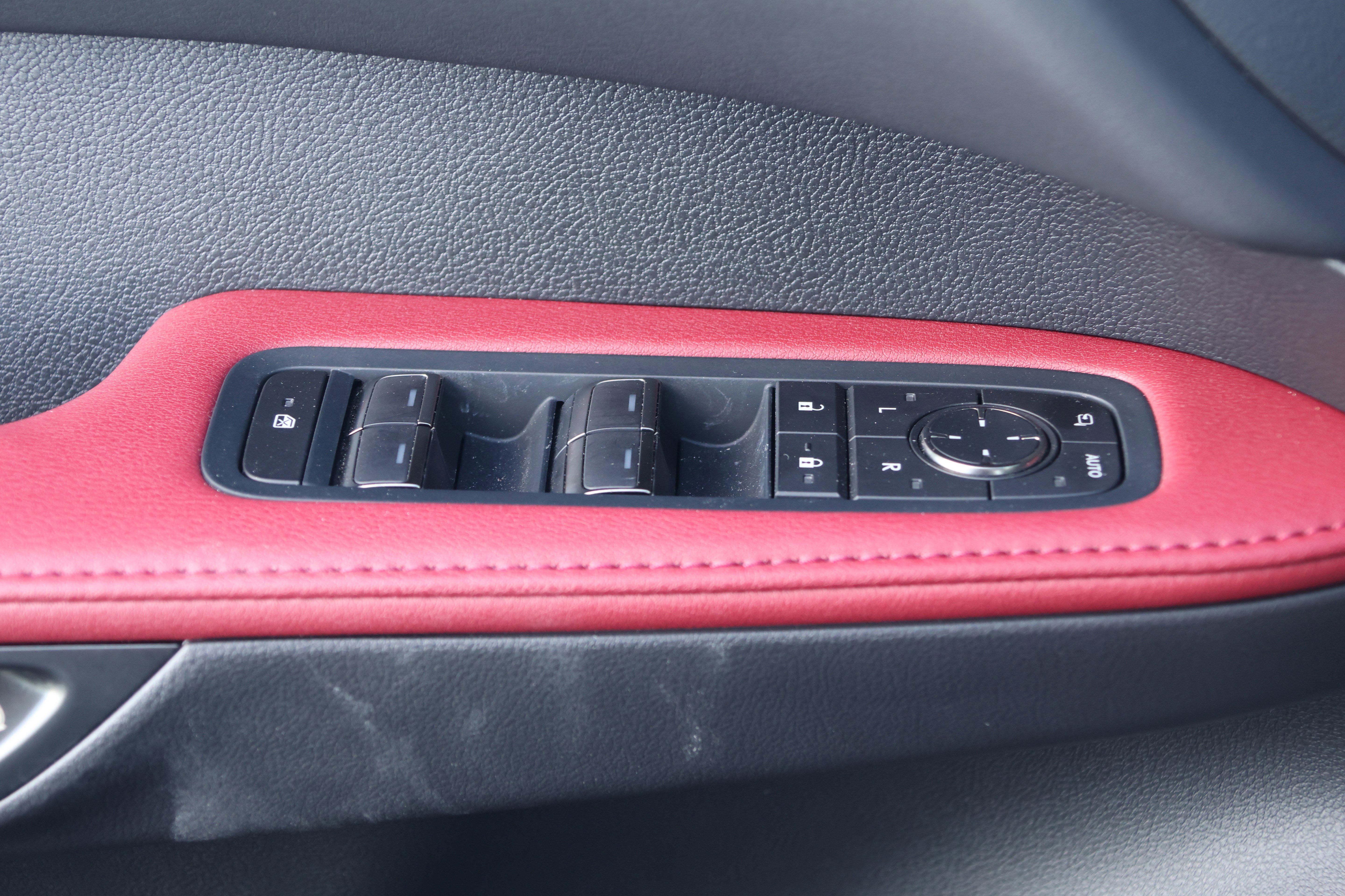 Certified 2023 Lexus RX 500h F Sport w/ Accessory Package (Z1) image 13