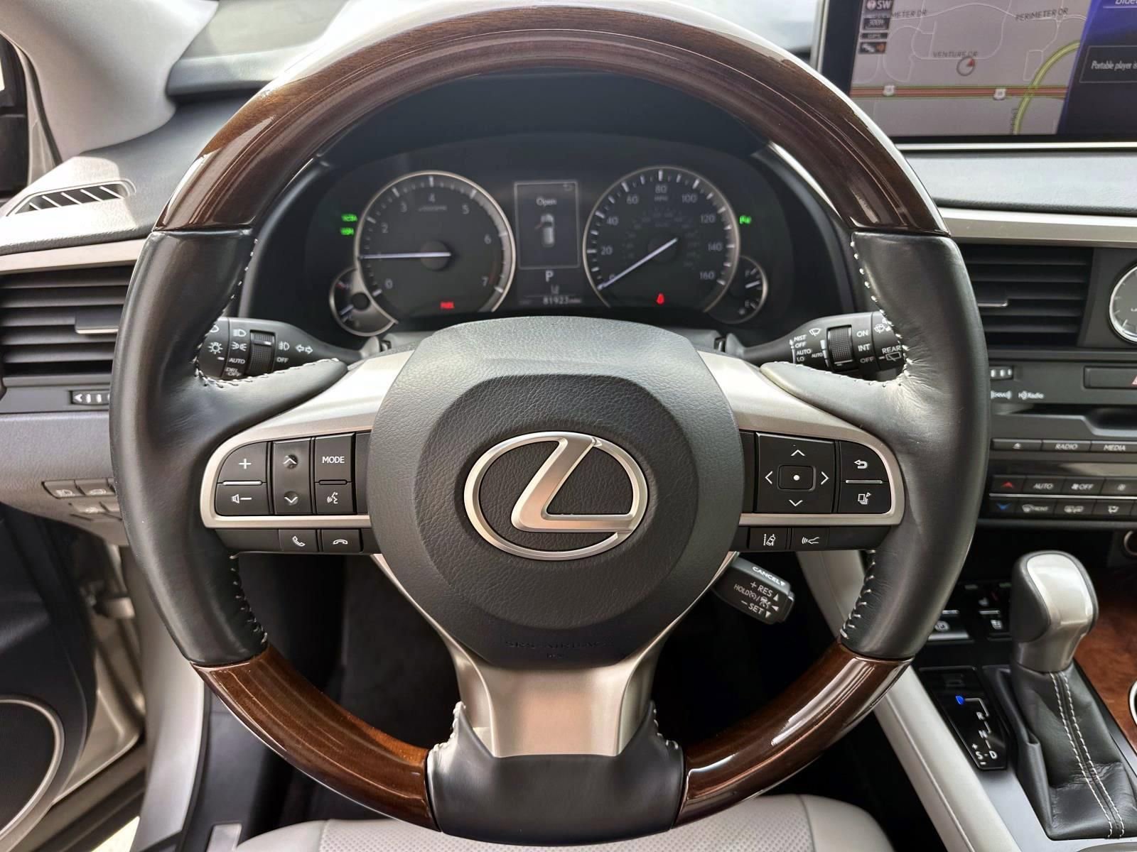 Used 2018 Lexus RX 350L AWD image 16