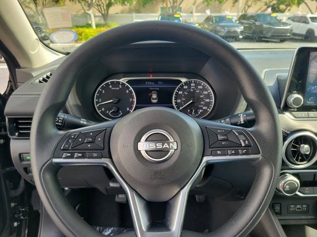 Used 2025 Nissan Sentra SV image 18