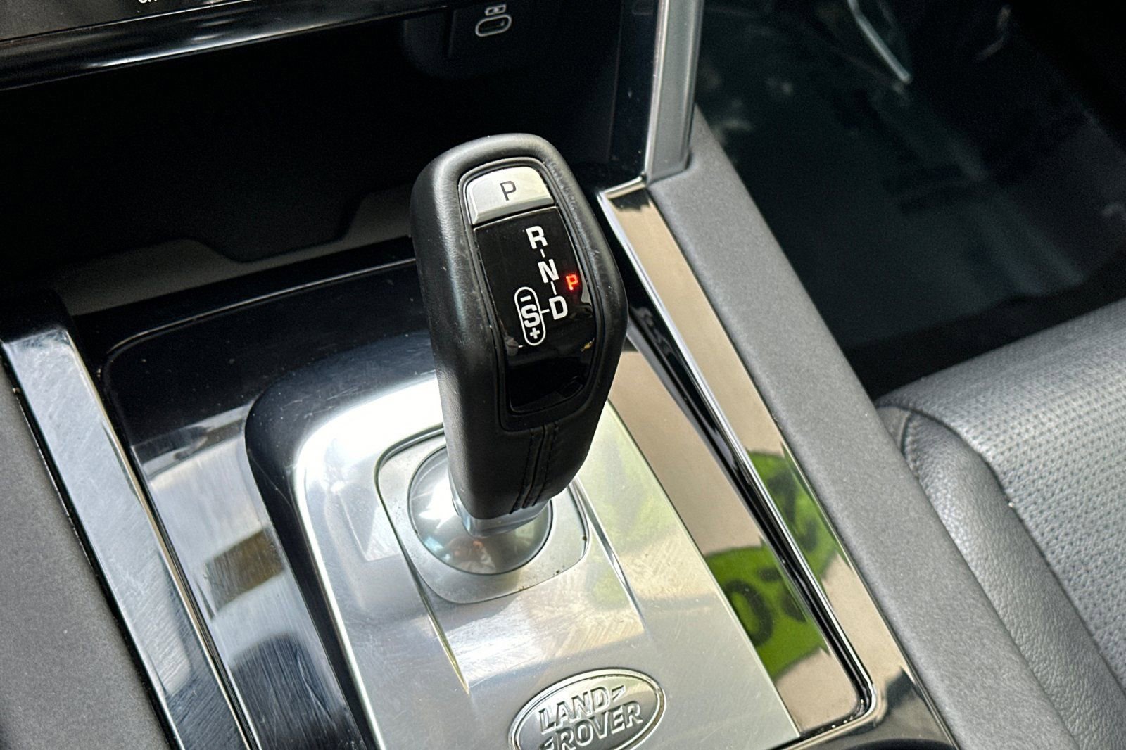 Used 2021 Land Rover Discovery Sport S AWD/4WD image 25