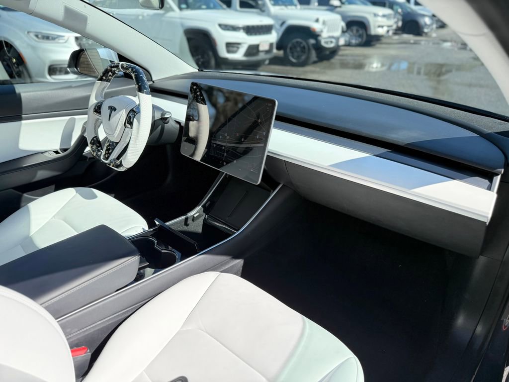 Used 2020 Tesla Model 3 Standard Range Plus image 7