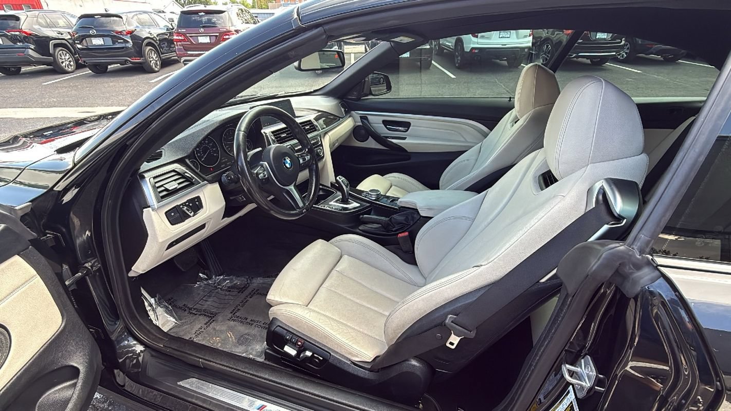 Used 2018 BMW 440i xDrive Convertible AWD/4WD image 18
