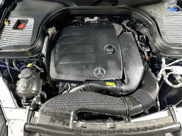 Used 2022 Mercedes-Benz GLC 300 4MATIC image 35