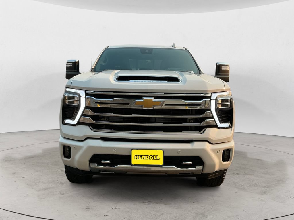 Certified 2024 Chevrolet Silverado 3500 High Country w/ High Country Premium Package AWD/4WD image 2