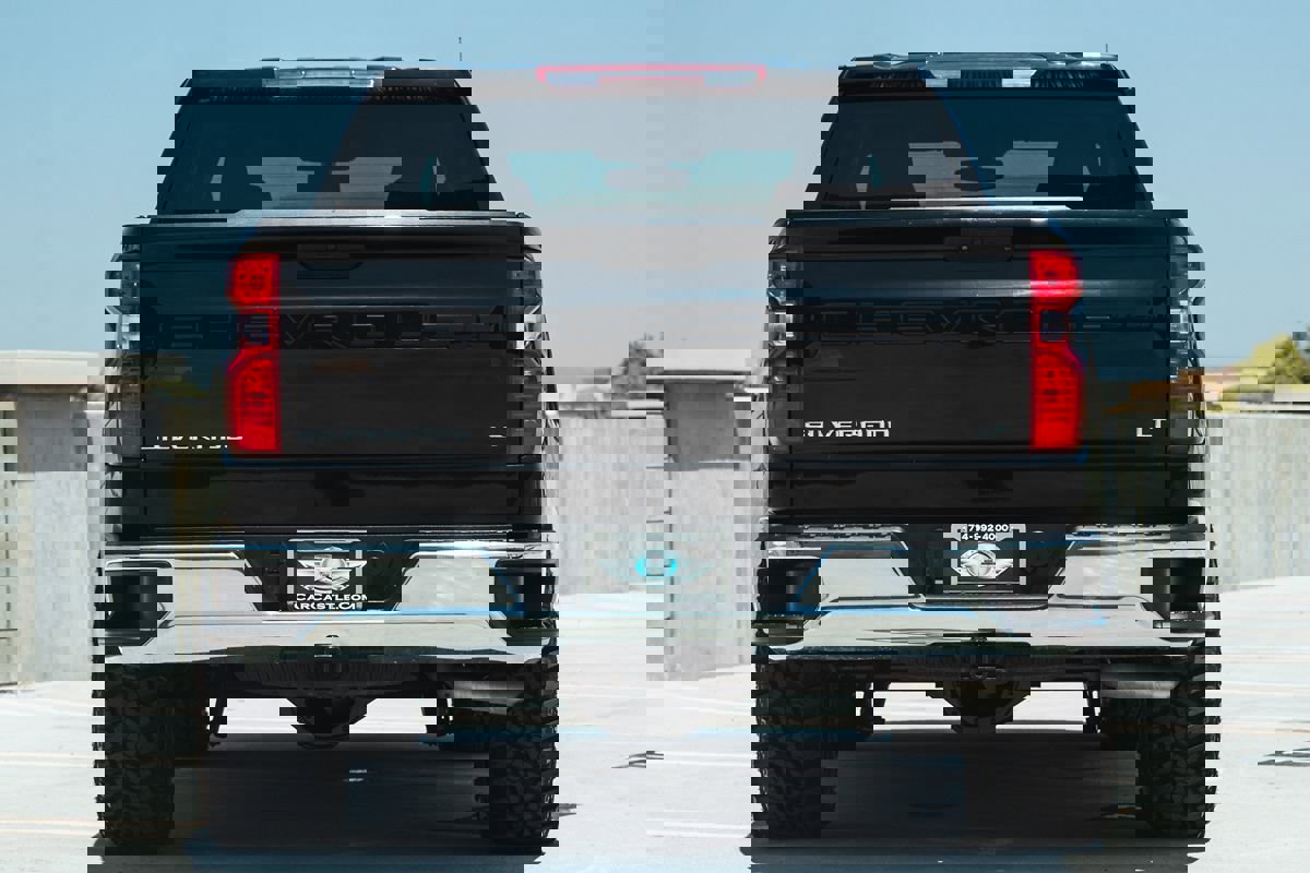 Used 2019 Chevrolet Silverado 1500 LT w/ Texas Edition image 8