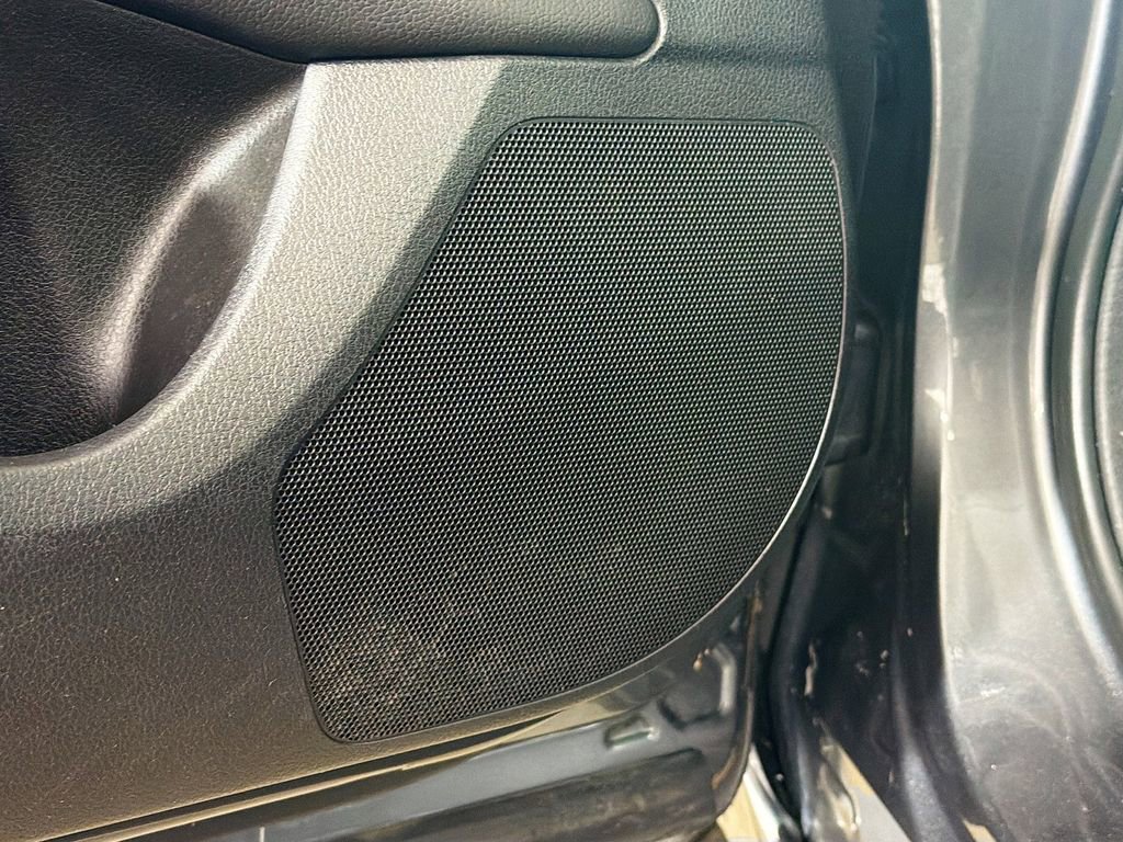 Used 2013 Acura ILX Hybrid w/ Technology Package FWD image 18