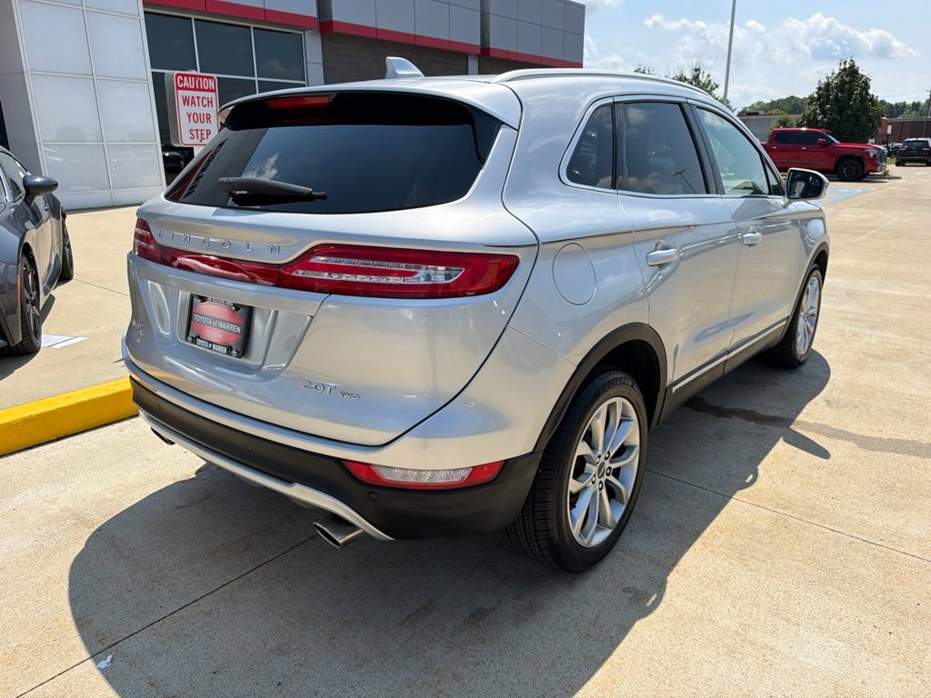 Used 2017 Lincoln MKC Select AWD/4WD image 4