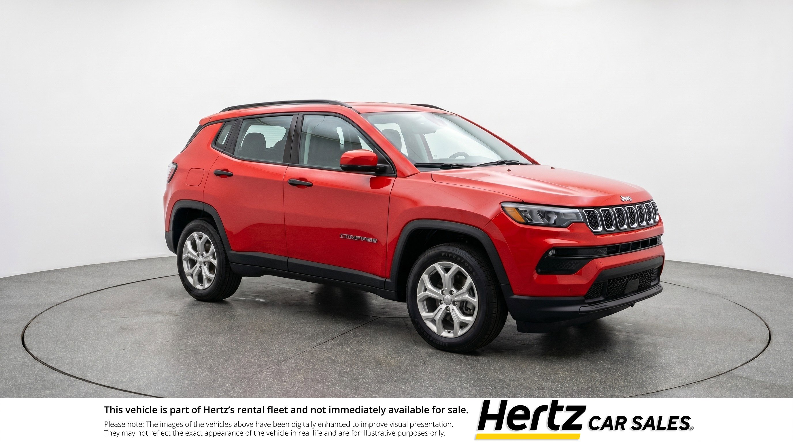 Used 2025 Jeep Compass Latitude AWD/4WD image 1
