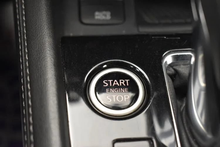 Used 2024 Nissan Kicks SV FWD image 28