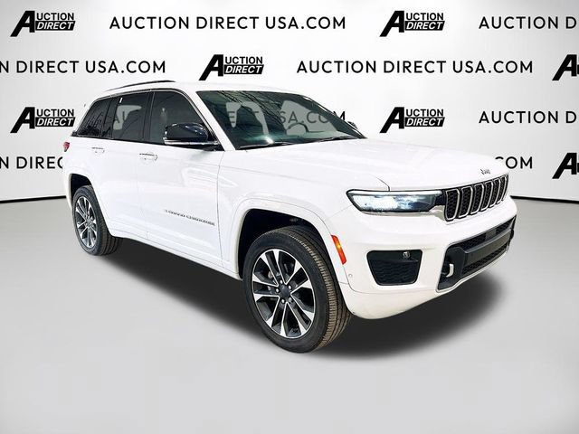 Used 2023 Jeep Grand Cherokee Overland AWD/4WD image 2