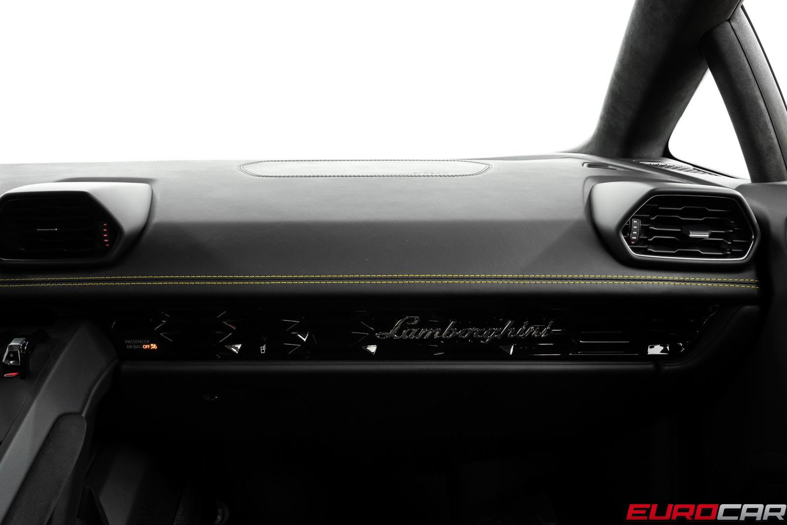 Used 2021 Lamborghini Huracan EVO RWD image 34