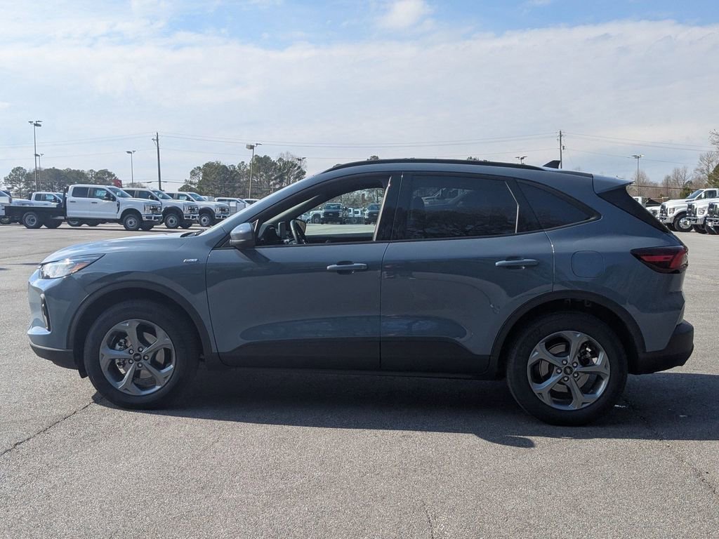 Used 2025 Ford Escape ST-Line Select image 11