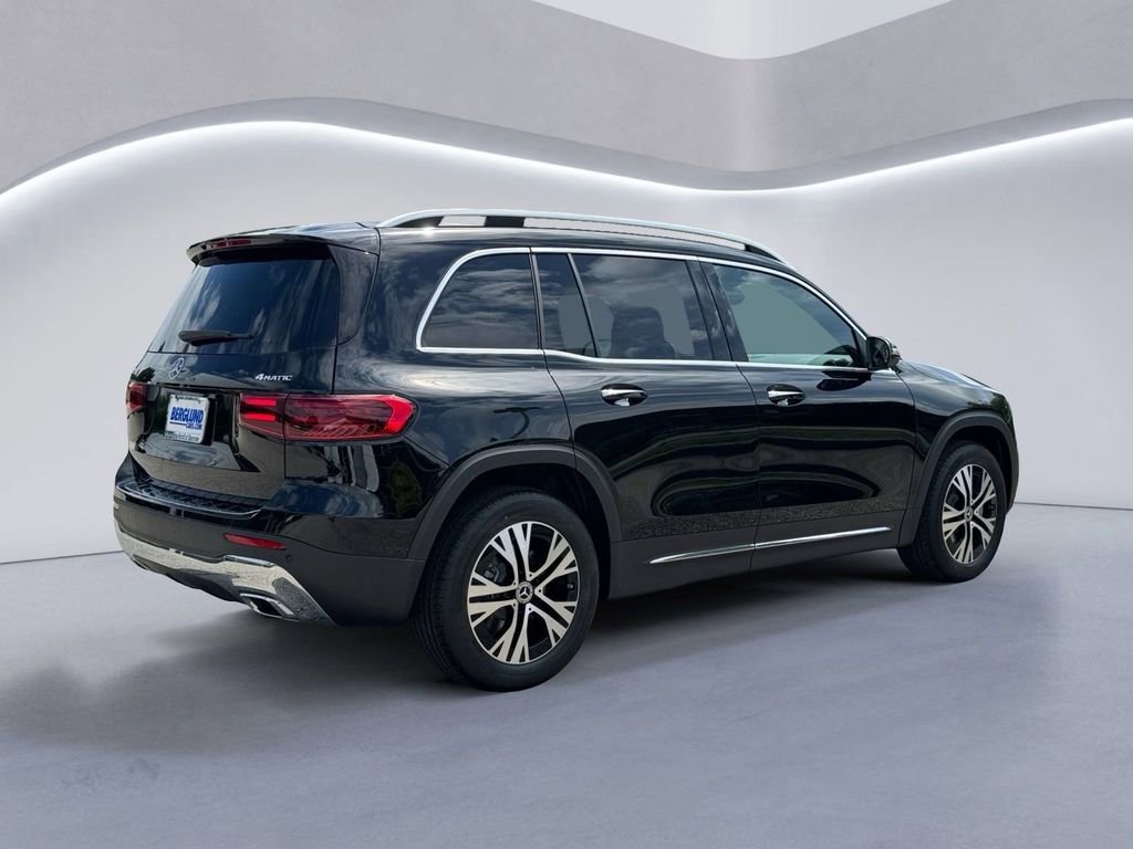 New 2025 Mercedes-Benz GLB 250 4MATIC image 4