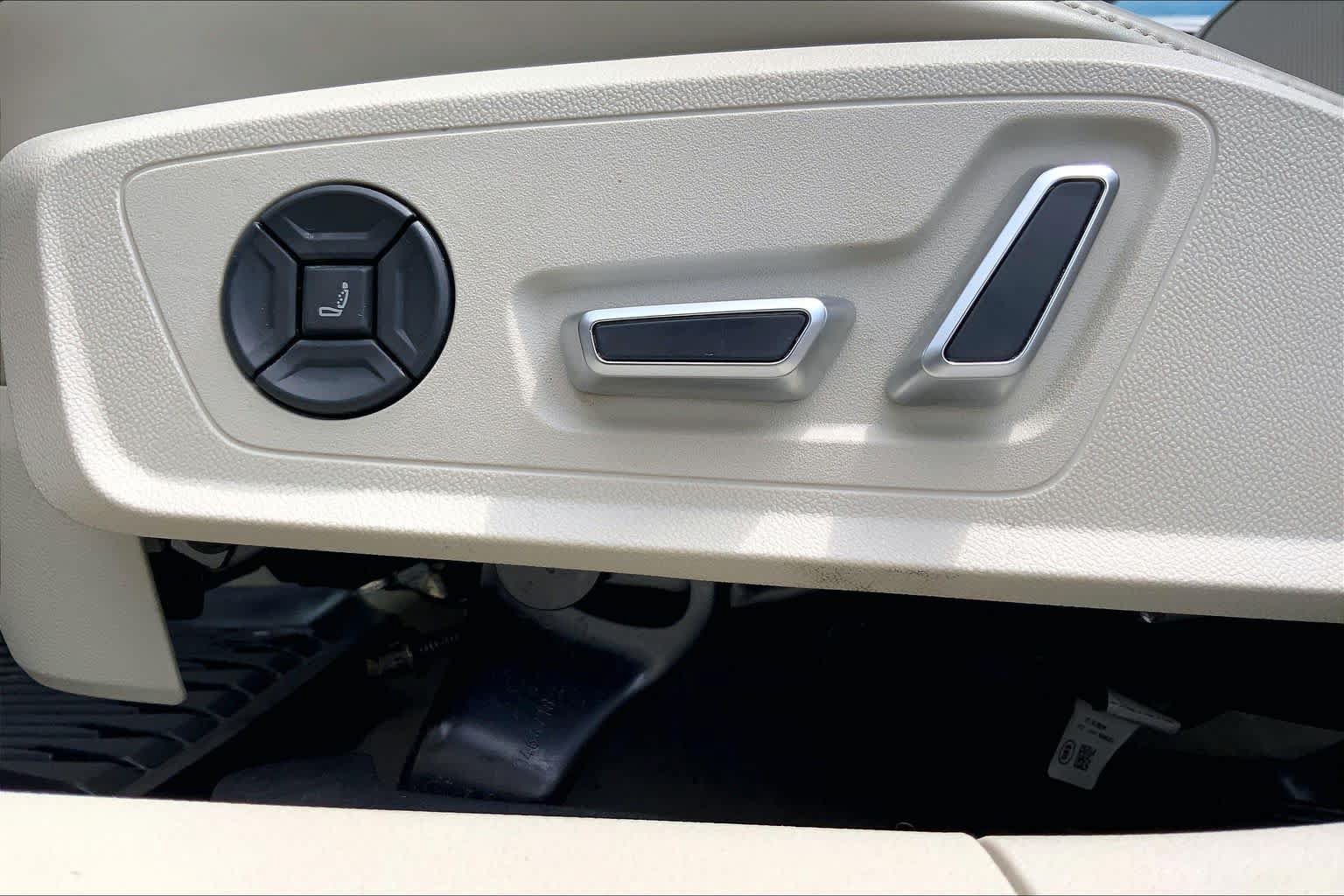 Used 2019 Audi A6 3.0T Premium Plus AWD/4WD image 34