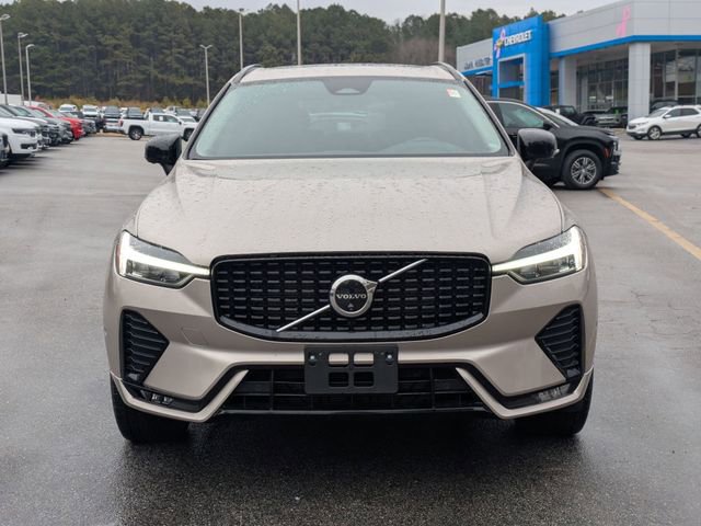 Used 2025 Volvo XC60 B5 Plus image 6