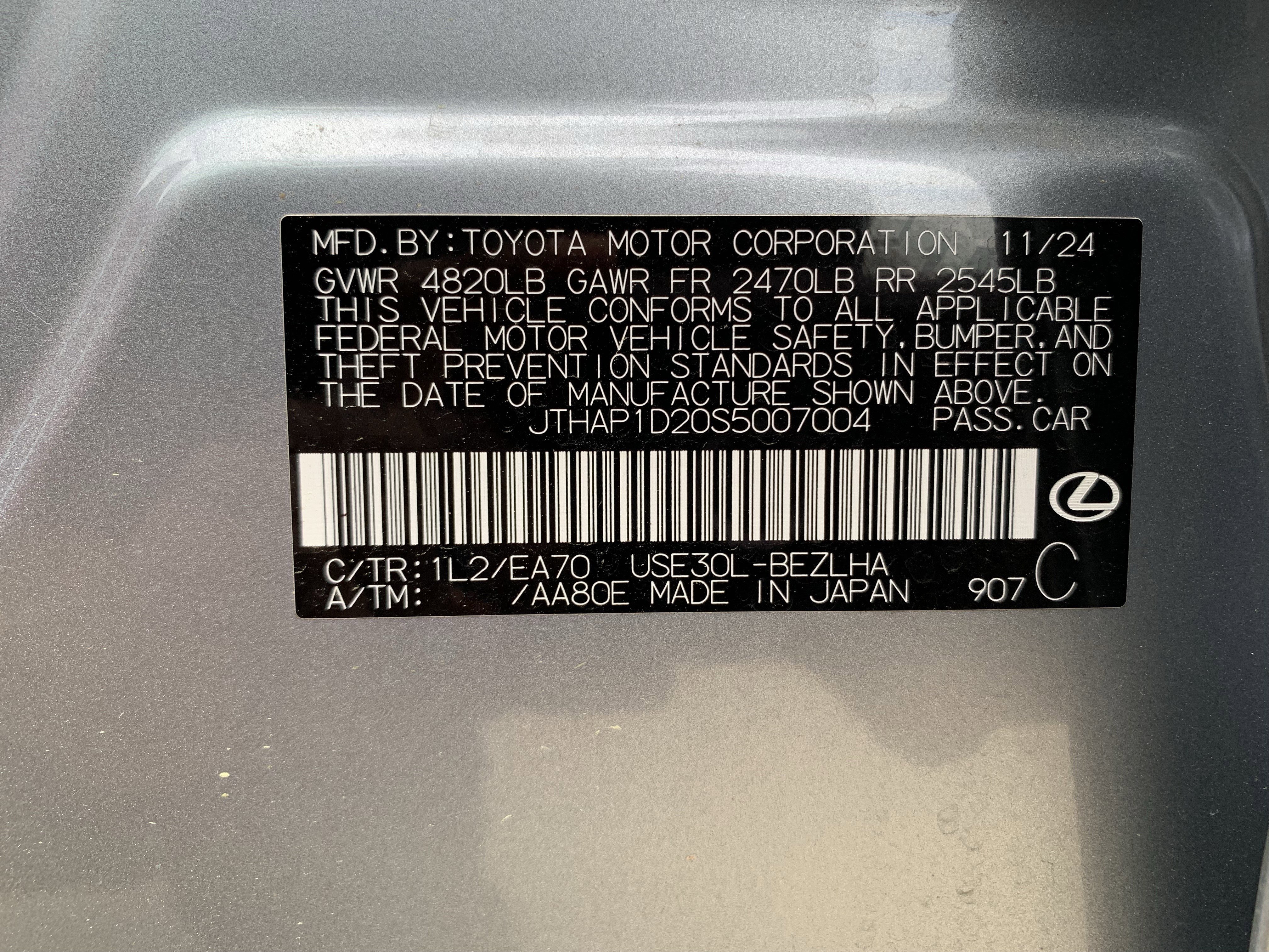 Used 2025 Lexus IS 500 w/ Accessory Package 2 image 36