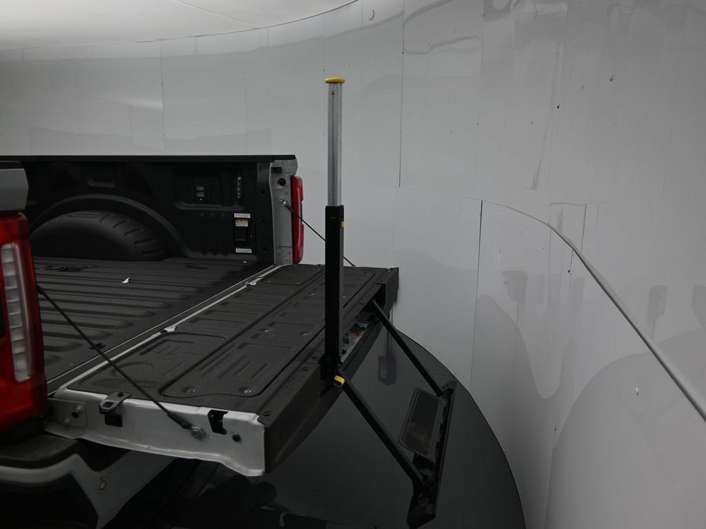 New 2026 Ford F250 Lariat w/ Black Appearance Package image 29