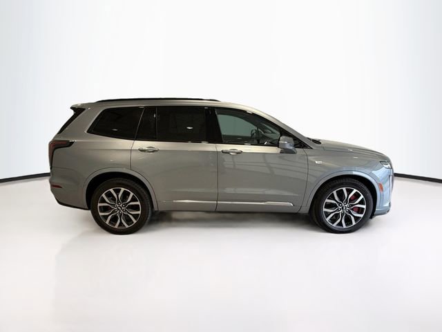 Used 2024 Cadillac XT6 Sport w/ Platinum Package image 8