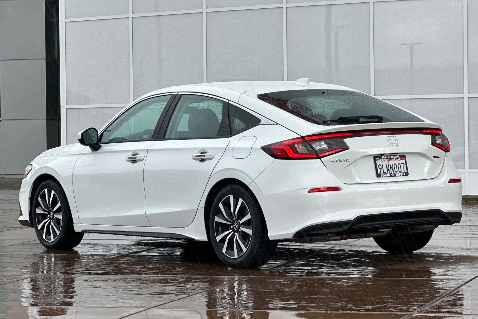 Used 2024 Honda Civic EX-L image 6