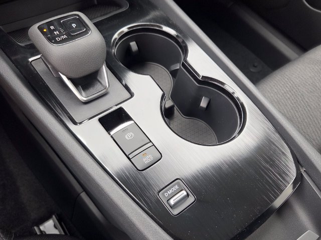 Used 2026 Nissan Rogue SV w/ Cold Weather Package FWD image 22