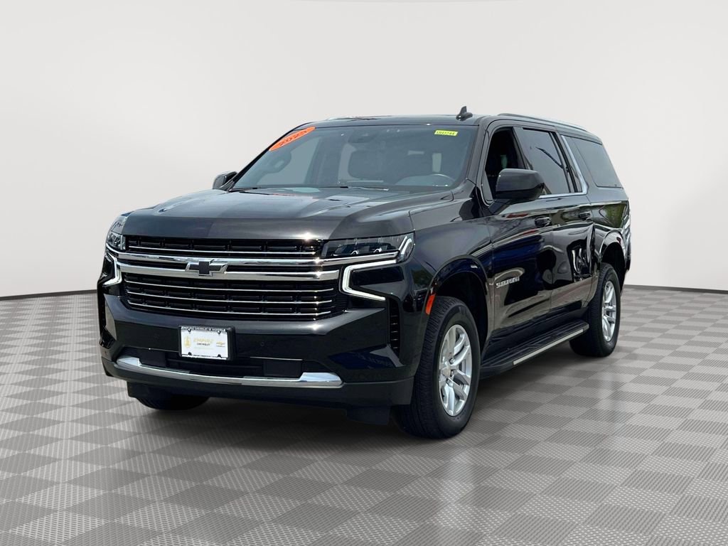 Used 2023 Chevrolet Suburban LT AWD/4WD image 3