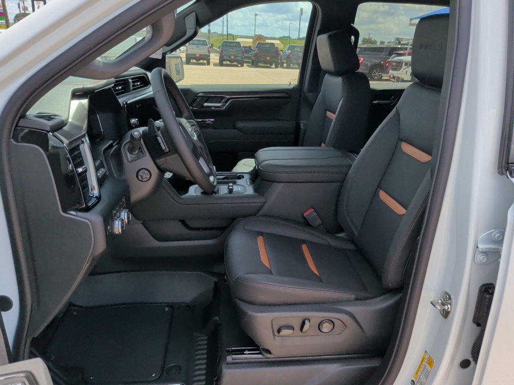 New 2026 GMC Sierra 1500 AT4 w/ AT4 Premium Package AWD/4WD image 13