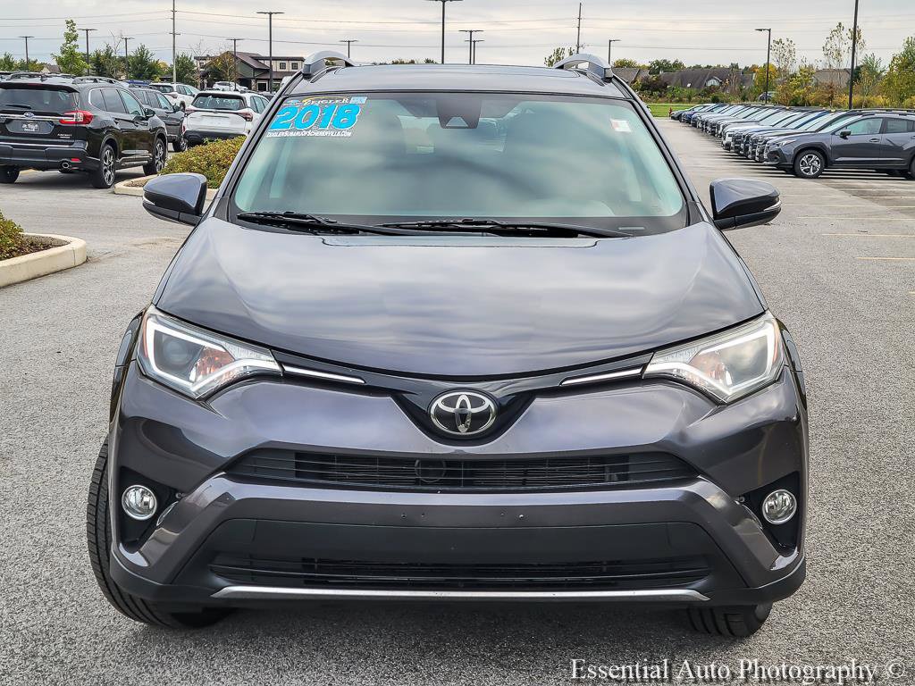 Used 2018 Toyota RAV4 XLE AWD/4WD image 4