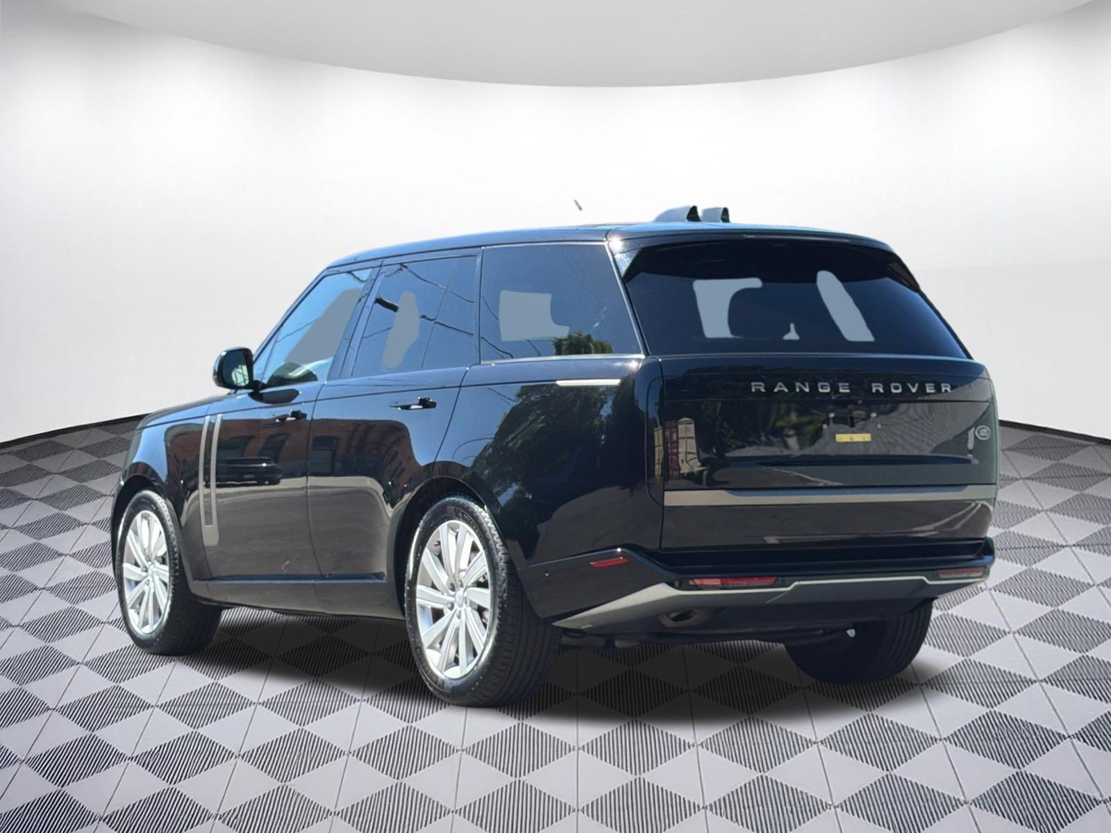 Used 2023 Land Rover Range Rover SE AWD/4WD image 3