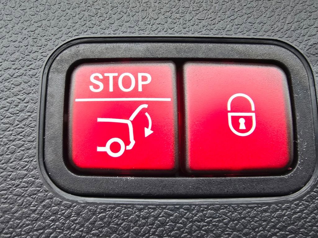 Certified 2022 Mercedes-Benz GLC 300 4MATIC image 20