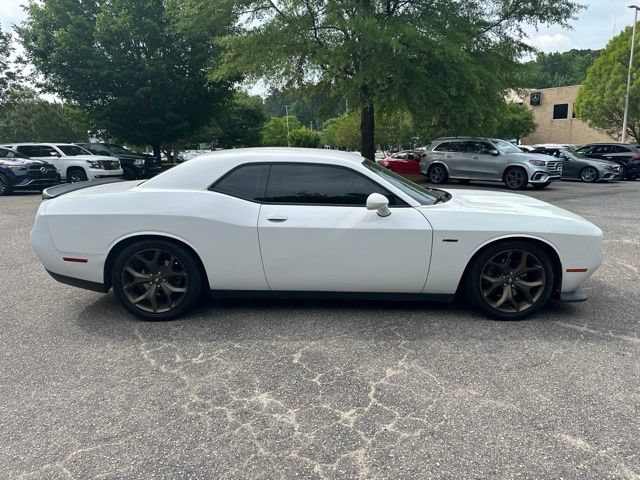 Used 2019 Dodge Challenger R/T RWD image 4