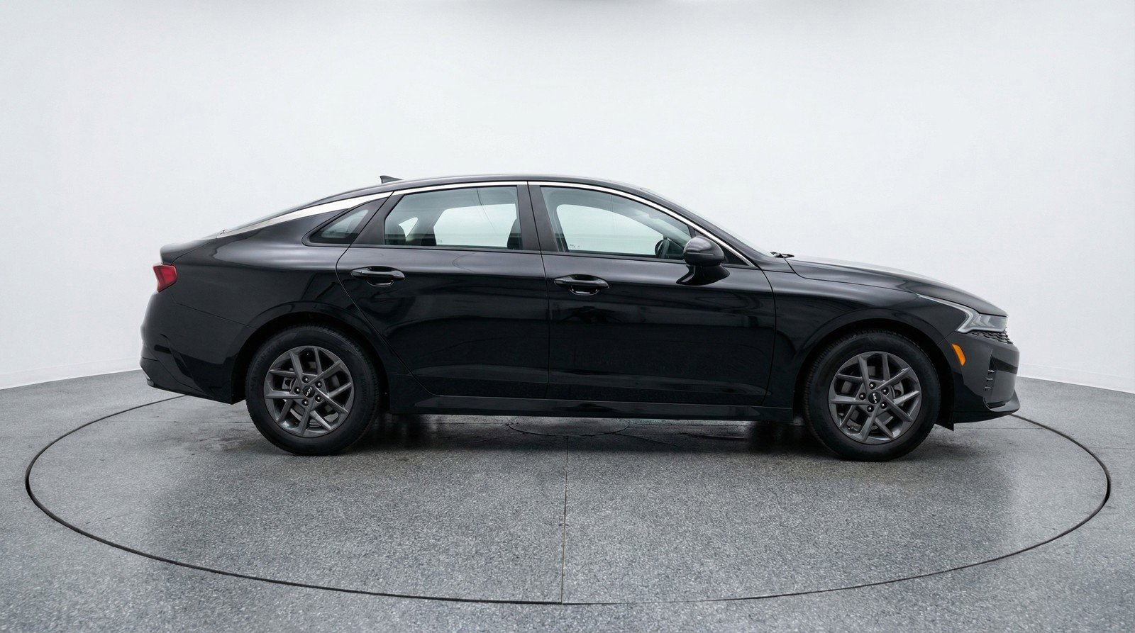 Used 2025 Kia K5 LXS image 11