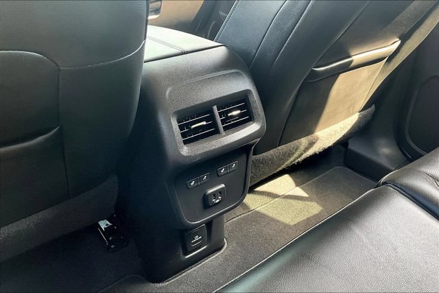 Used 2020 Chevrolet Equinox Premier AWD/4WD image 10