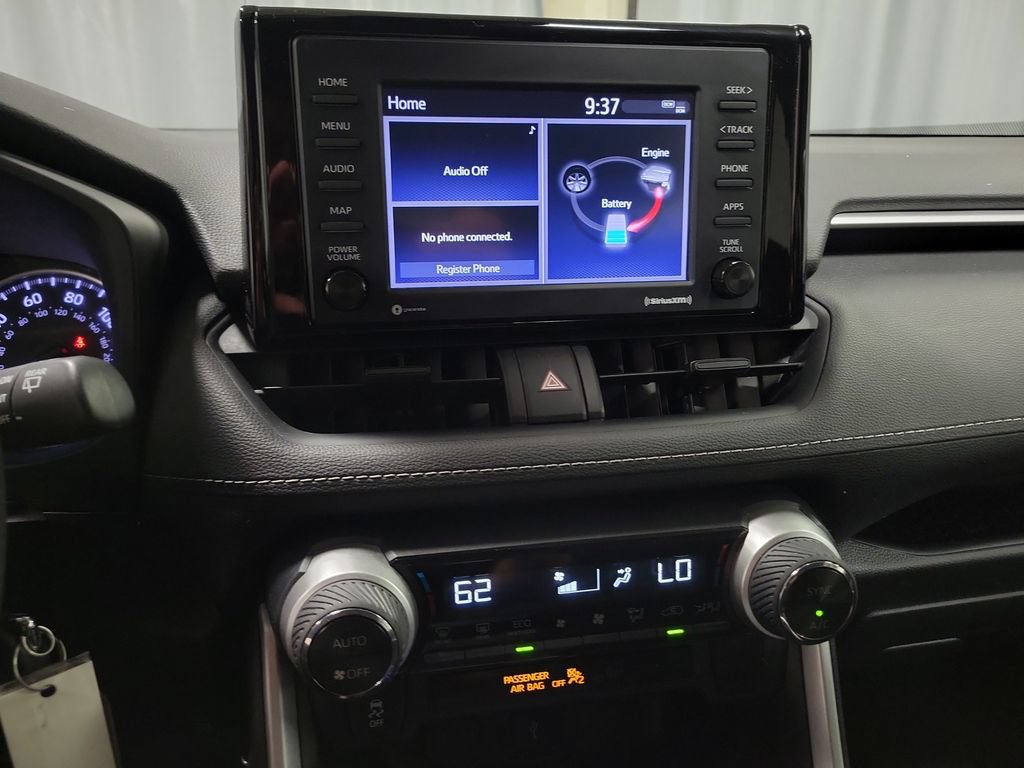 Used 2021 Toyota RAV4 LE AWD/4WD image 14