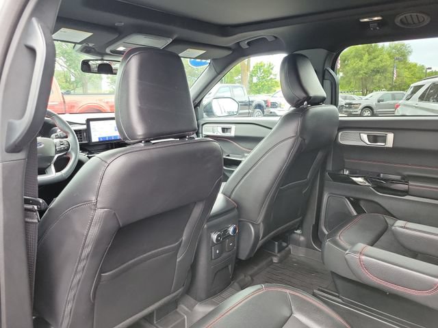 Used 2024 Ford Explorer ST-Line w/ Class IV Trailer Tow Package AWD/4WD image 29