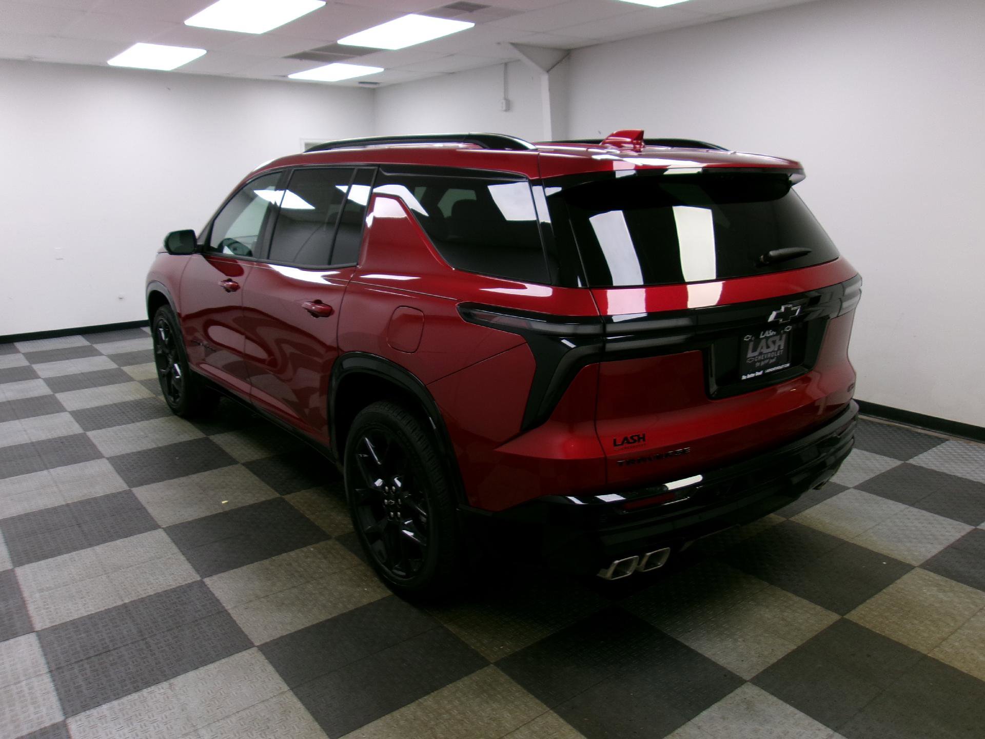 New 2026 Chevrolet Traverse RS w/ LPO, Floor Liner Package FWD image 2