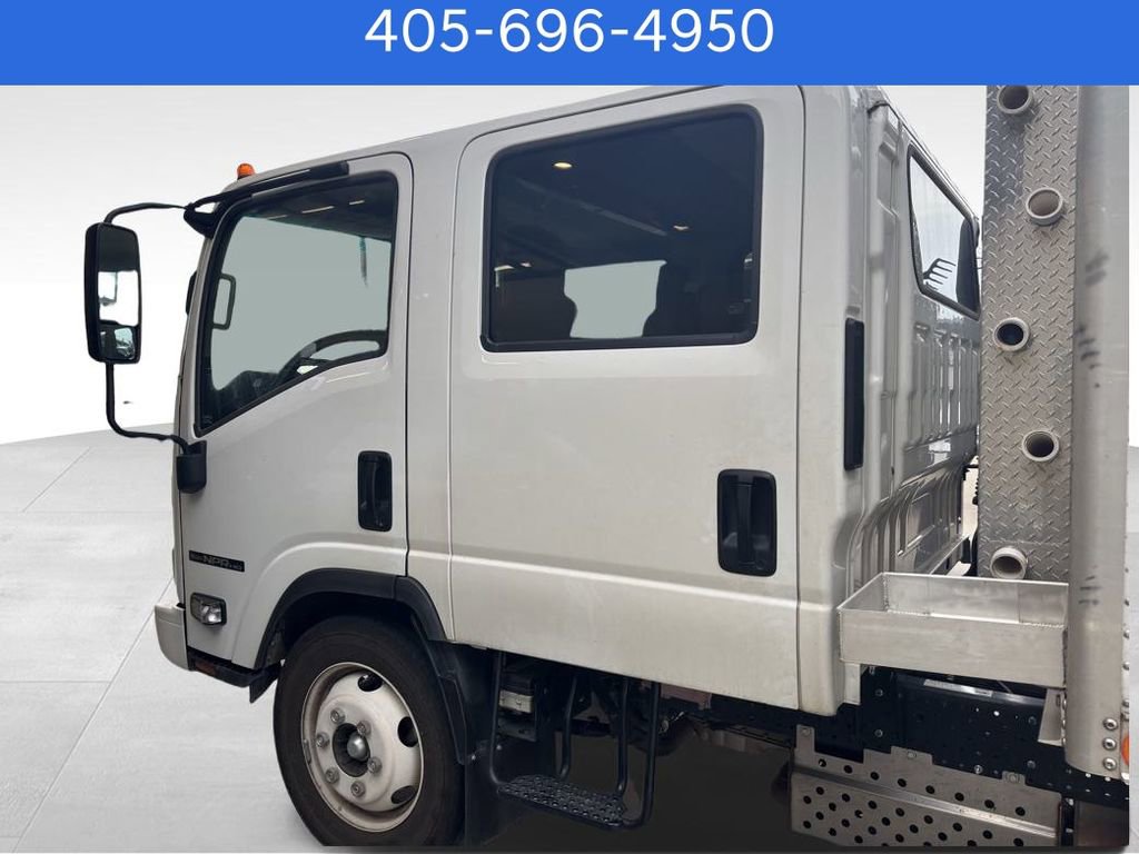 Used 2024 Isuzu NPR image 11