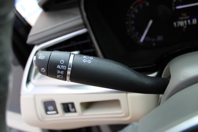 Used 2019 Cadillac XT5 Luxury image 8