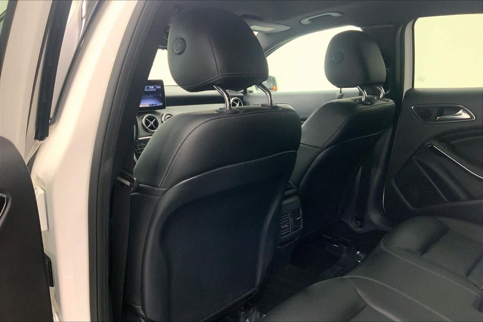 Used 2019 Mercedes-Benz GLA 250 4MATIC image 16