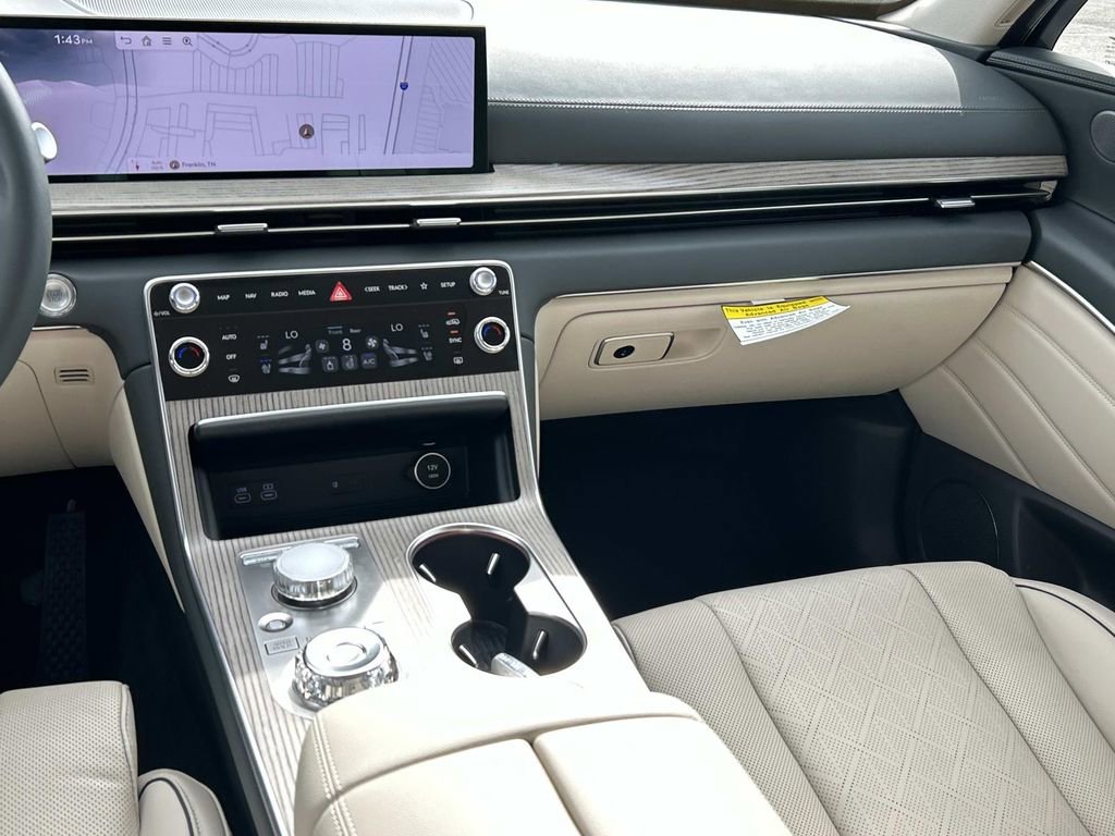 Used 2025 Genesis GV80 3.5T Advanced image 29