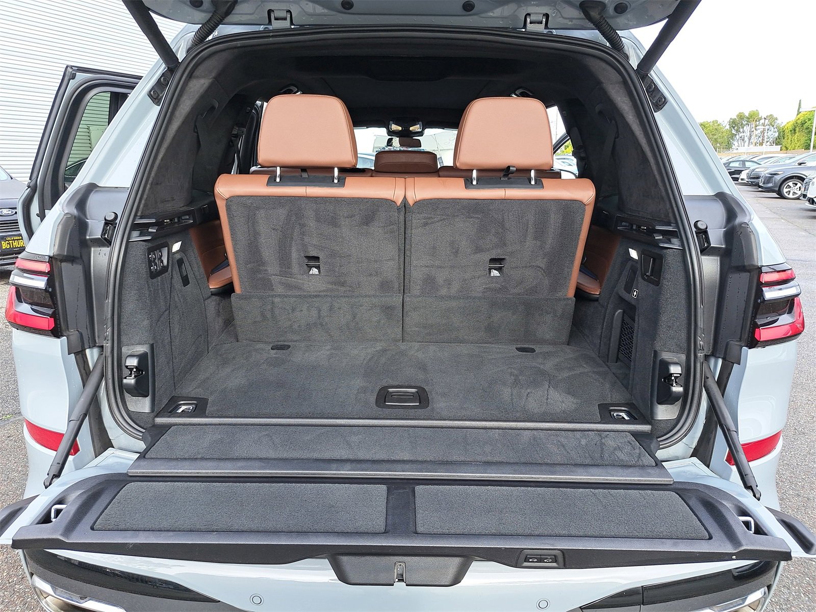 Used 2024 BMW X7 xDrive40i w/ M Sport Package image 13