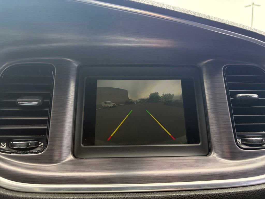 Used 2018 Dodge Charger SXT w/ Blacktop Package RWD image 17