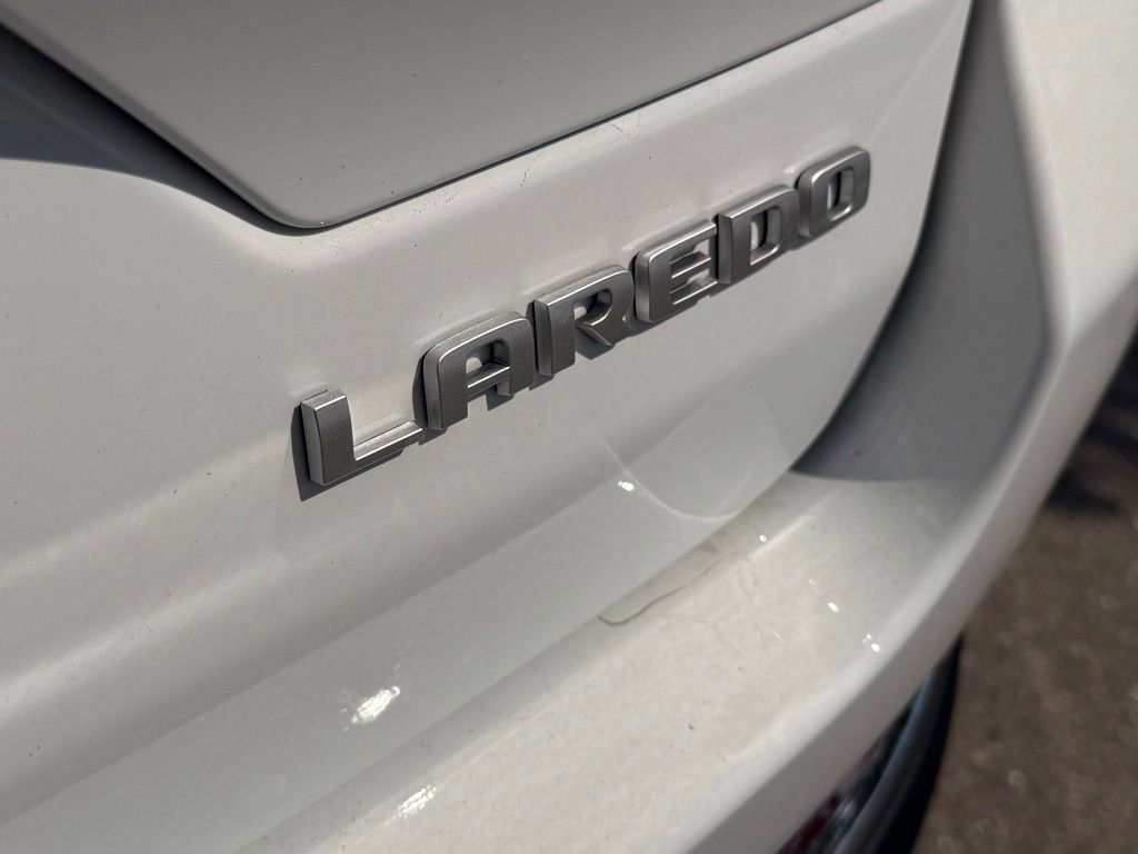 New 2026 Jeep Grand Cherokee Laredo AWD/4WD image 32